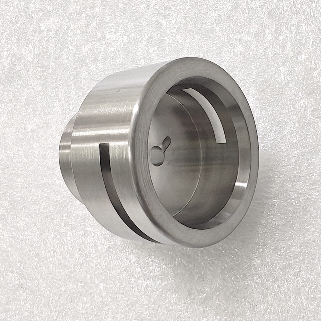 Custom stainless steel precision component manufactured by Maisi Precision.