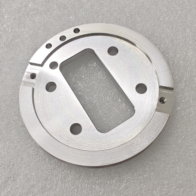 Custom stainless steel precision component manufactured by Maisi Precision.