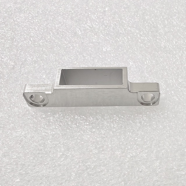 Custom stainless steel precision component manufactured by Maisi Precision.